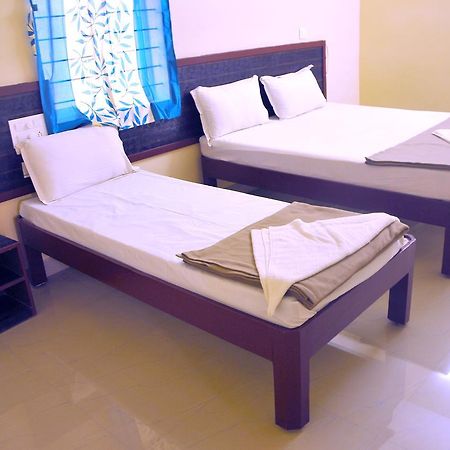 Ksr Grands Hotel Tirupati Eksteriør billede